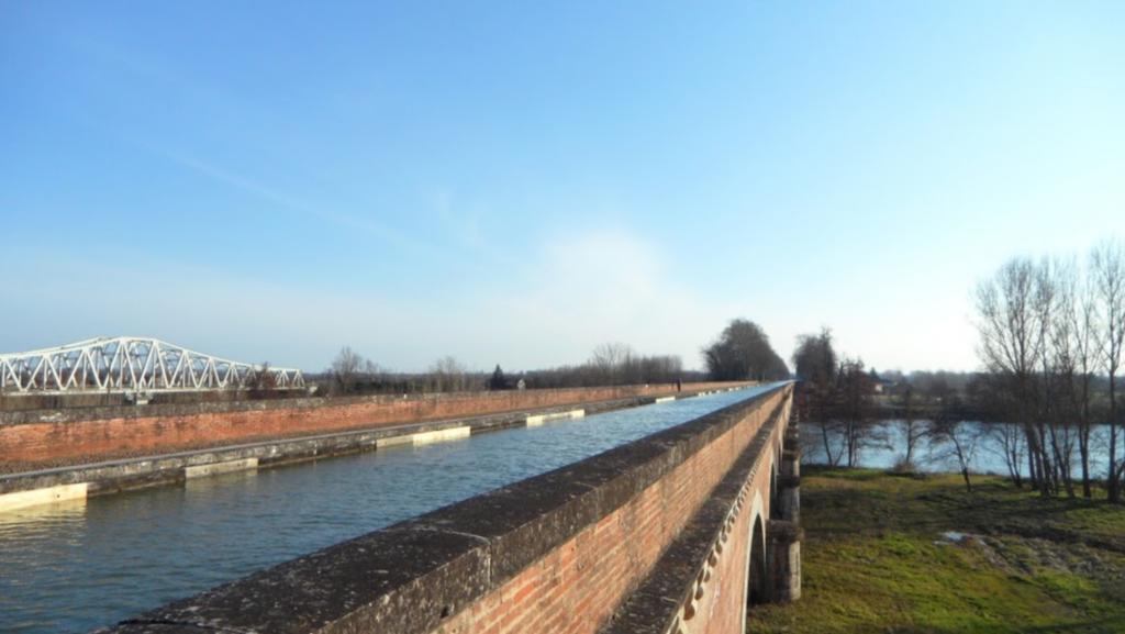 Hotel Le Chapon Fin Moissac Eksteriør bilde